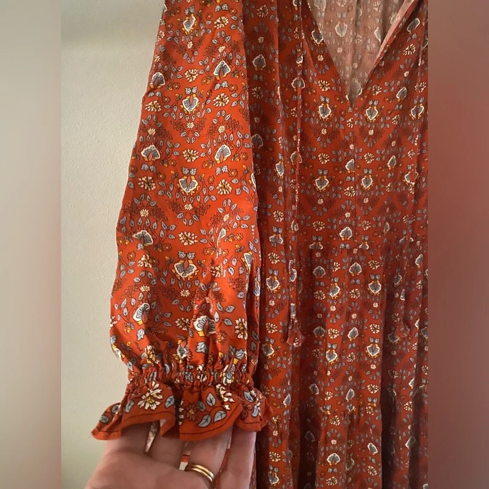 MAX STUDIO 100% Rayon Rust Floral Long Sleeved Tiered Dress Size M